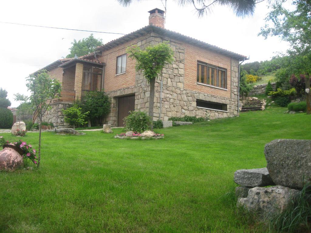 Villa La Ladera Hoyos del Espino Zimmer foto