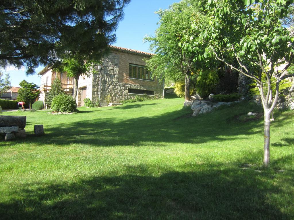 Villa La Ladera Hoyos del Espino Zimmer foto