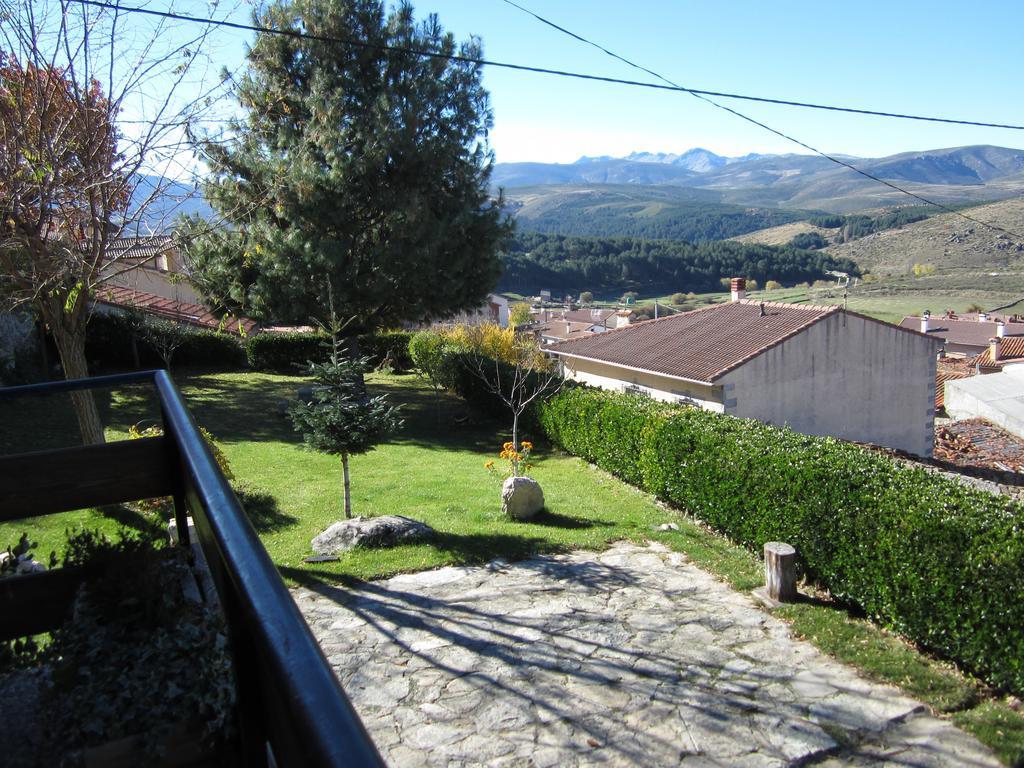 Villa La Ladera Hoyos del Espino Zimmer foto