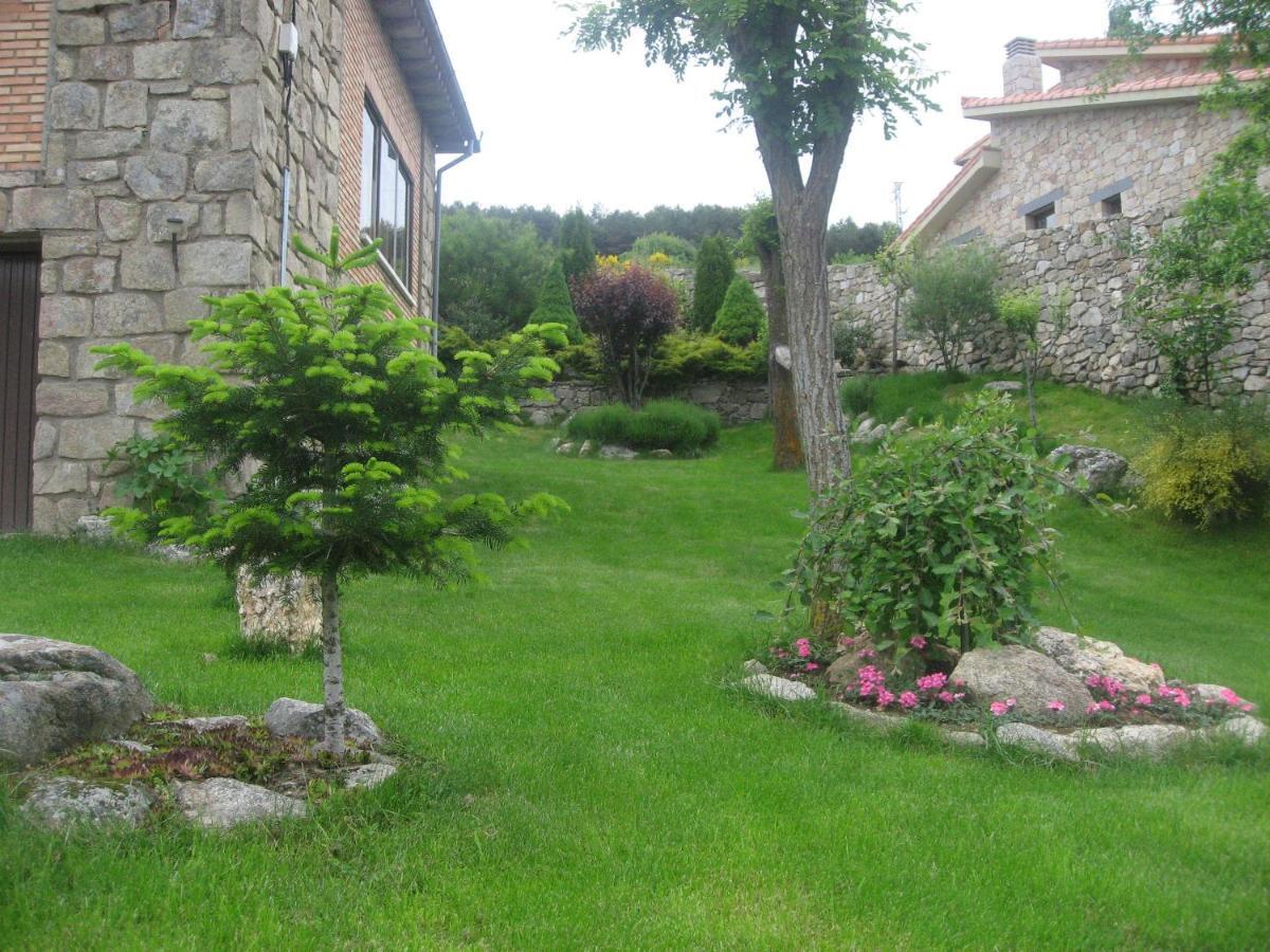 Villa La Ladera Hoyos del Espino Zimmer foto
