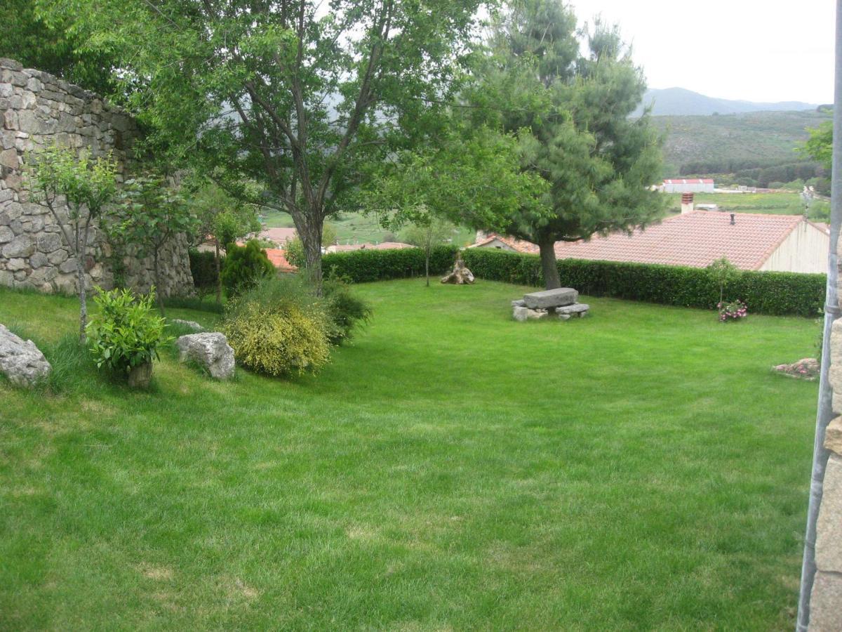 Villa La Ladera Hoyos del Espino Zimmer foto